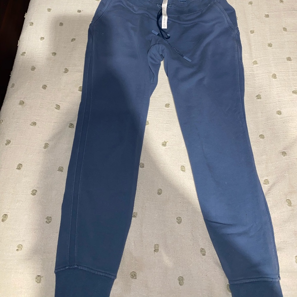 Lululemon joggers